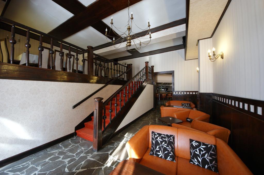 Hotel Staromiejski Słupsk Esterno foto