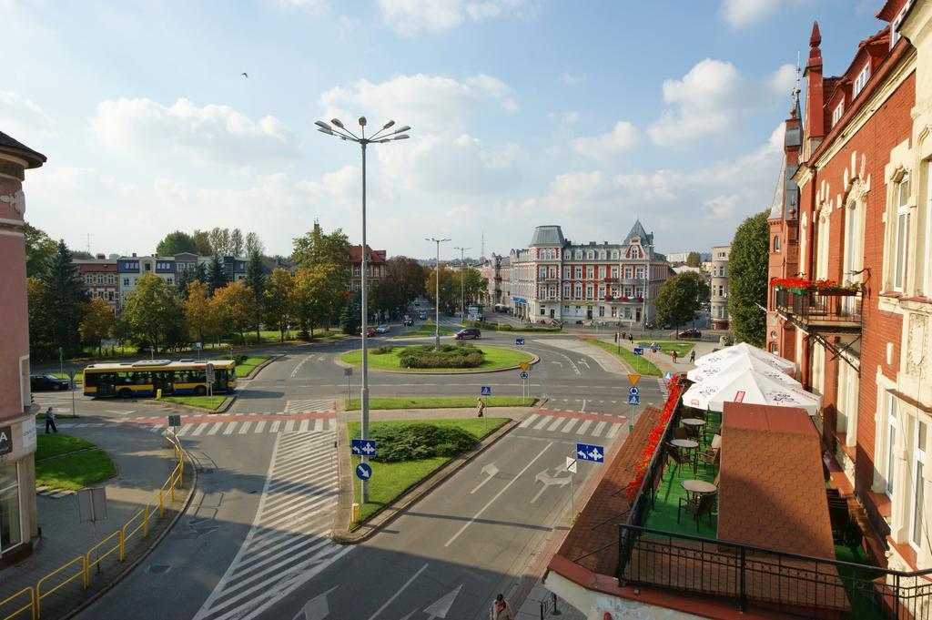 Hotel Staromiejski Słupsk Esterno foto