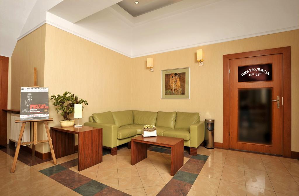Hotel Staromiejski Słupsk Esterno foto