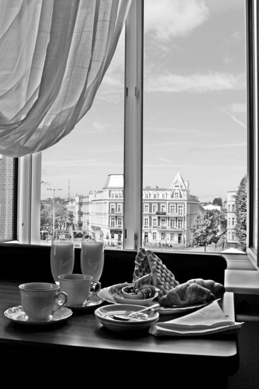 Hotel Staromiejski Słupsk Esterno foto